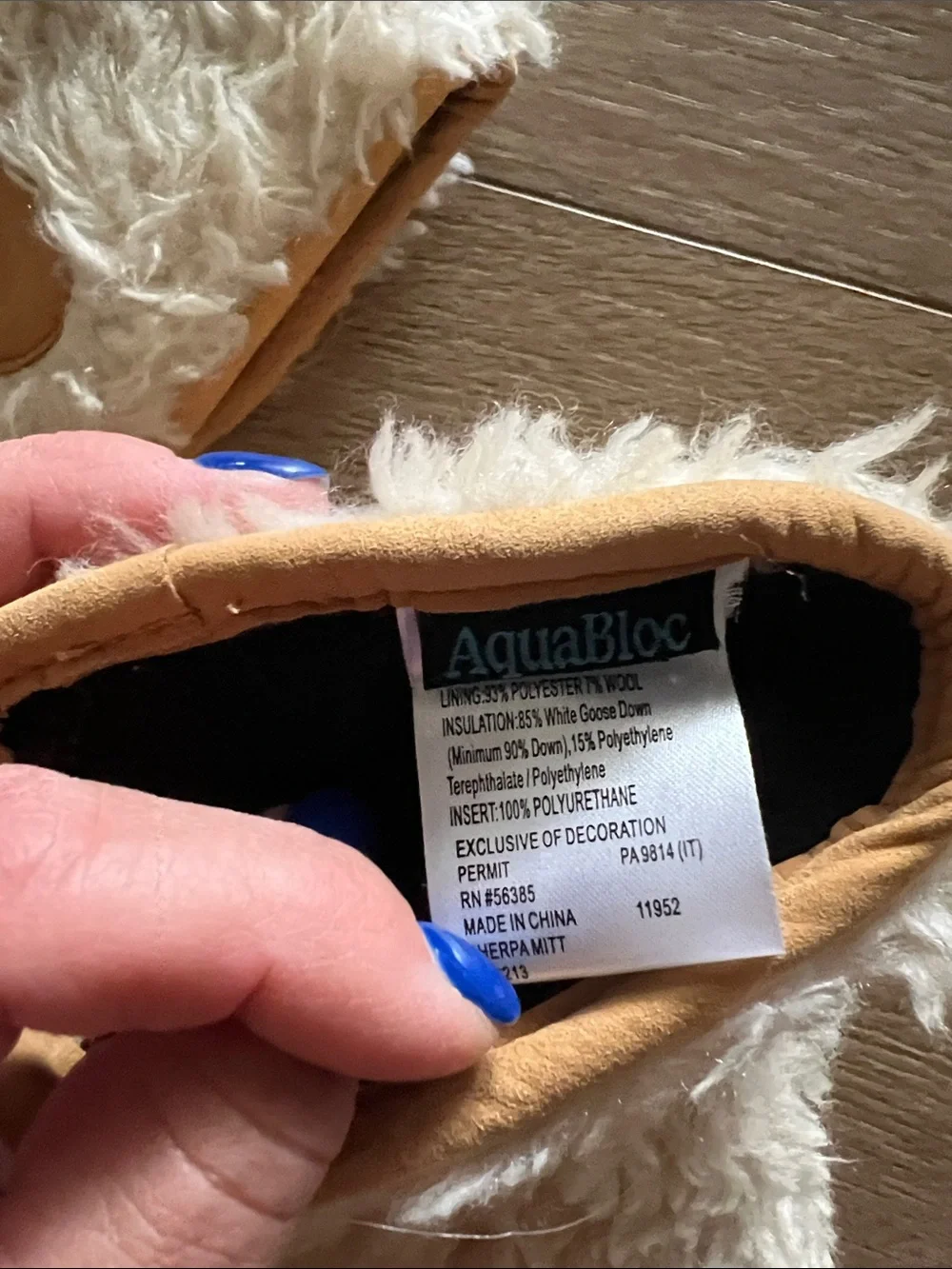 Gorrino Sherpa Mitts NEW